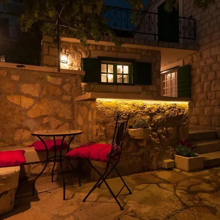 شقة In Mit Privatem Balkon By Interhome أوميس