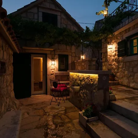 In Mit Privatem Balkon By Interhome *